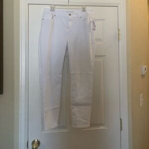Westport/ Dressbarn White Ankle Jeans NWT